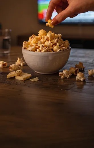 Proteínový popcorn - maslová príchuť